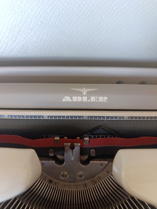 Maquina de escribir Adler Tippa 1 Vintage 