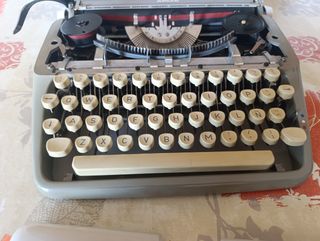 Maquina de escribir Adler Tippa 1 Vintage 