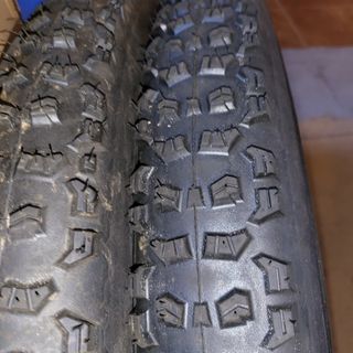 Neumaticos  comtinental  trail king nuevos.