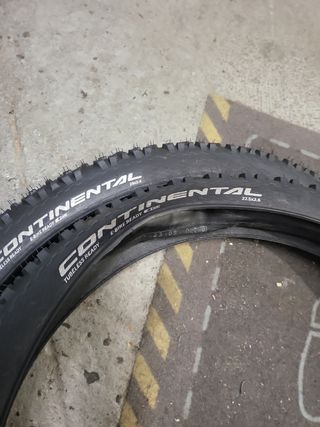 Neumaticos  comtinental  trail king nuevos.