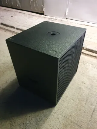 Cajas bass reflex compactas en 18"