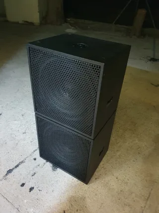 Cajas bass reflex compactas en 18"