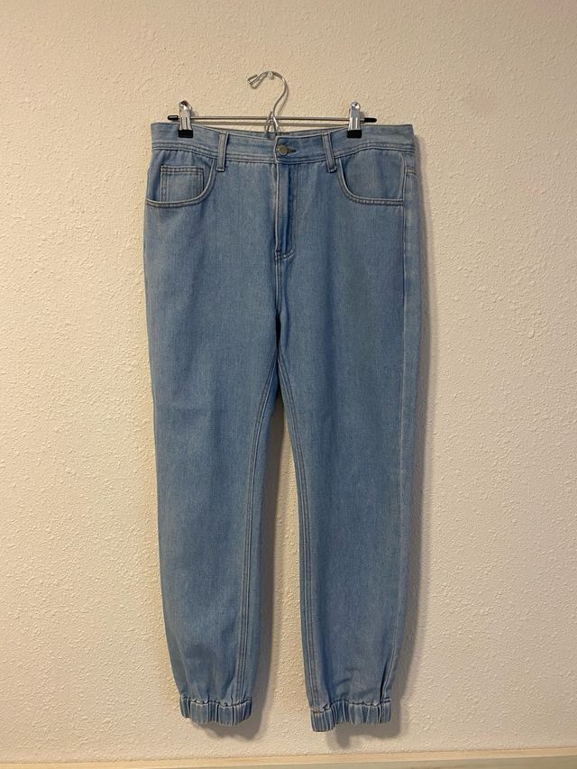 Pantalón vaquero jogger