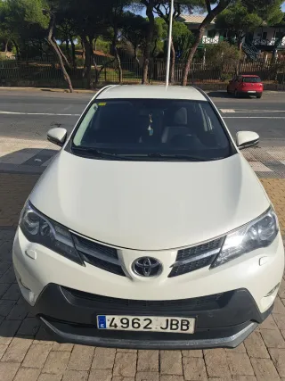 Toyota RAV4 2014