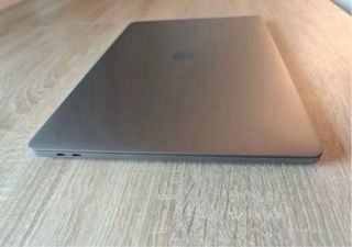 MacBook Pro16” 2019 touch bar