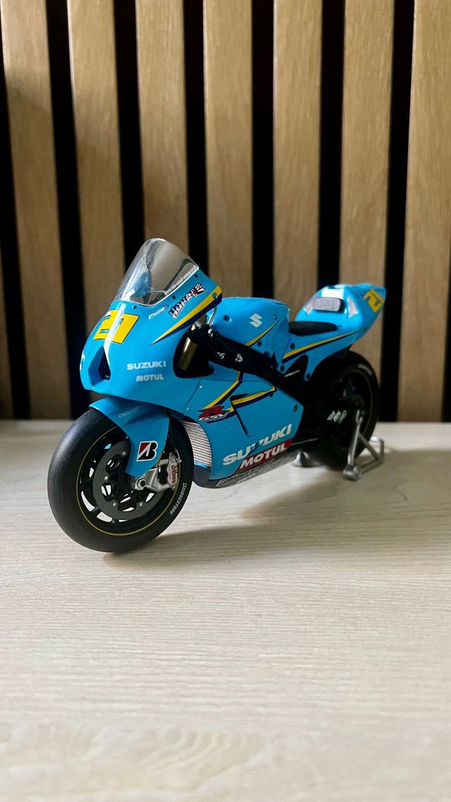 Suzuki GSXV Hopkins 1/12