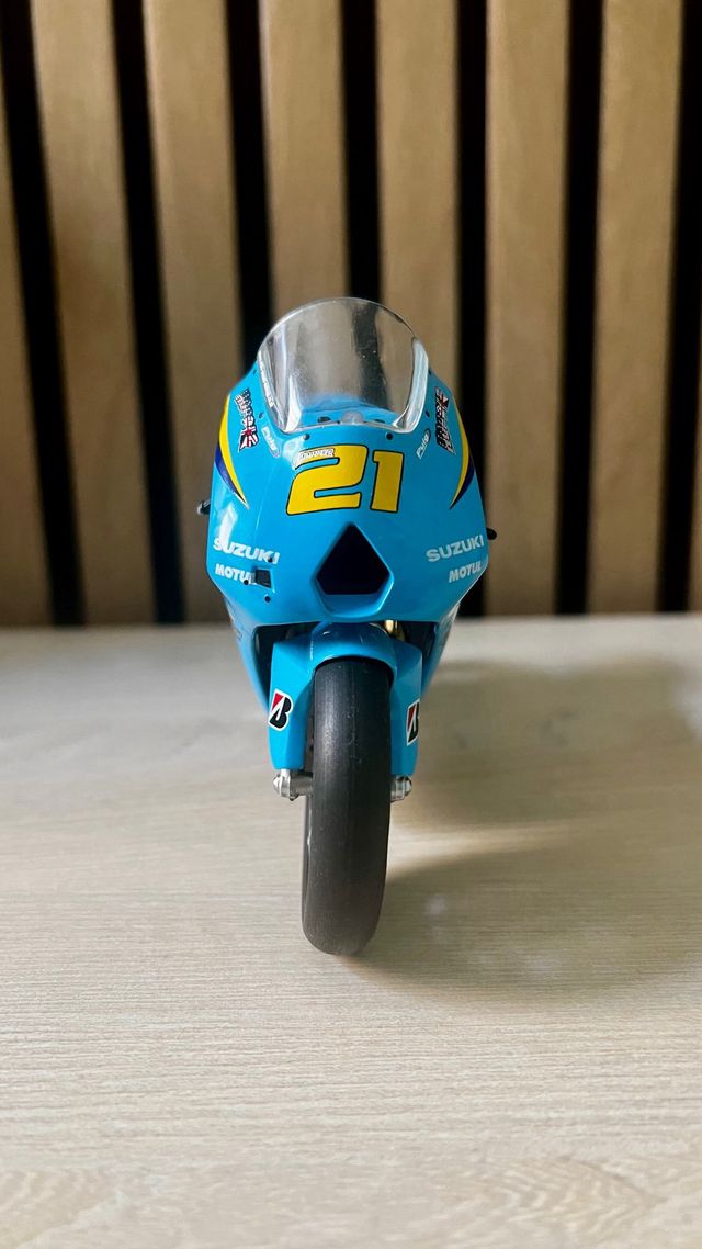 Suzuki GSXV Hopkins 1/12