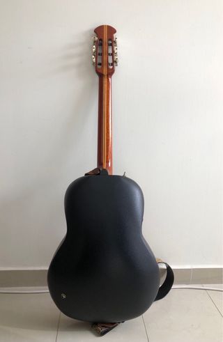 Guitarra Ovation mod. 1624