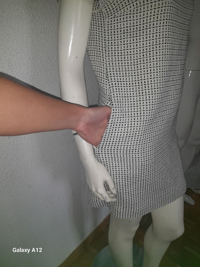 Vestido de Massimo Dutti