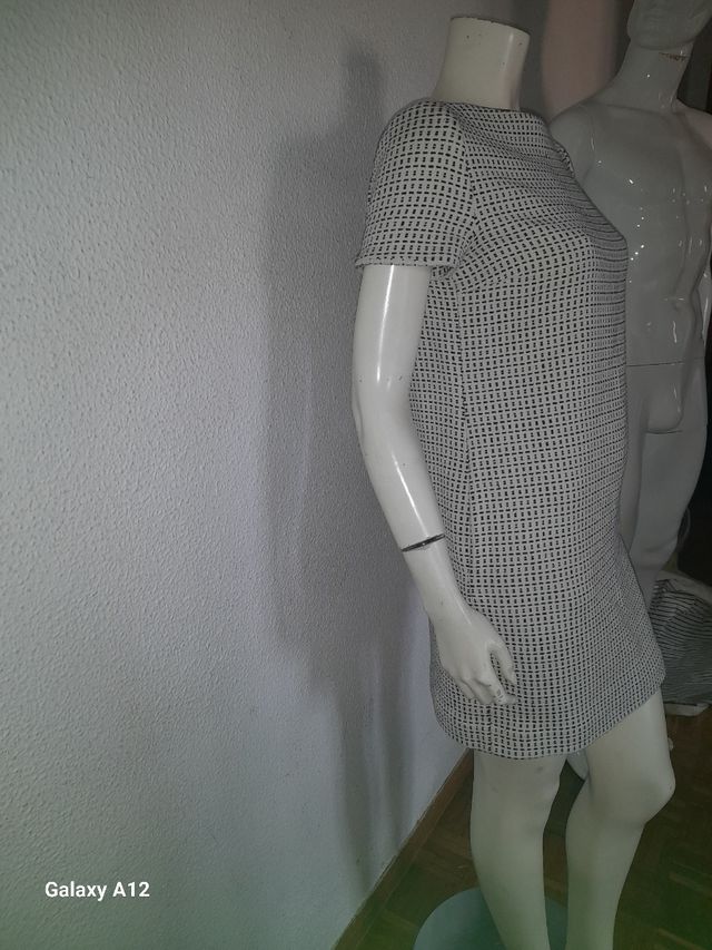 Vestido de Massimo Dutti