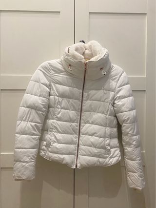 Abrigo blanco plumas Zara