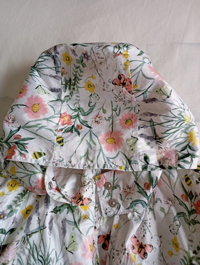 CHAQUETA CHUBASQUERO NIÑA H&M TALLA 7-8