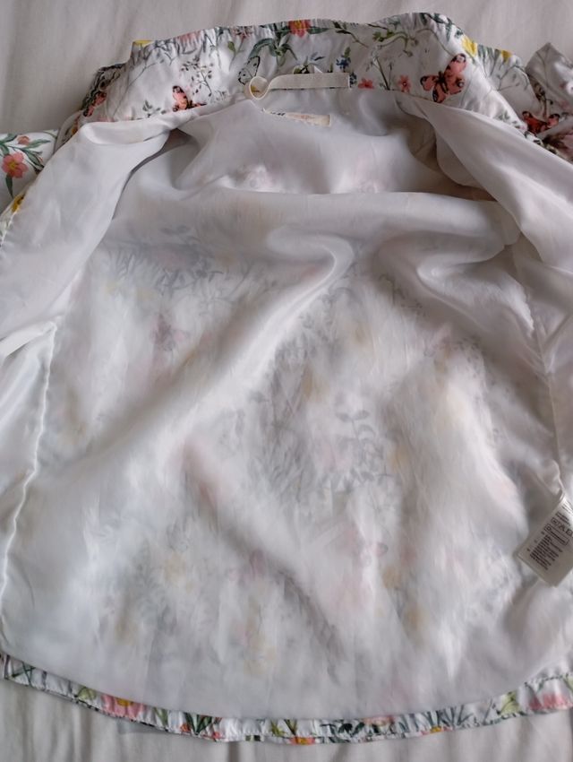 CHAQUETA CHUBASQUERO NIÑA H&M TALLA 7-8