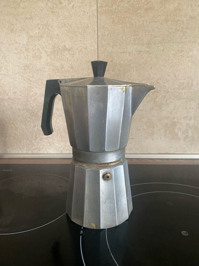 Cafetera tradicional grande