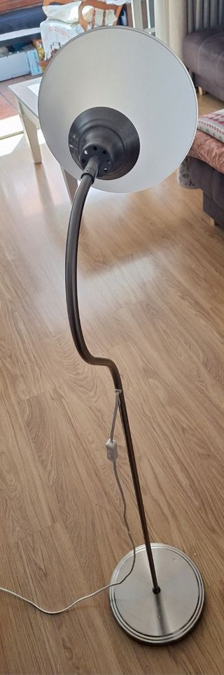 Lampara de pie Krobi Ikea