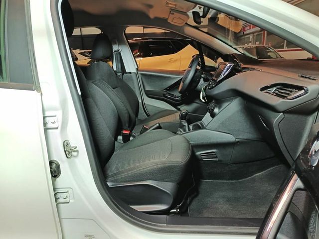 Peugeot 208 BlueHDi 73kW (100CV) Active