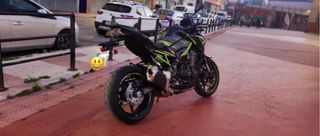 Kawasaki Z900e Performance