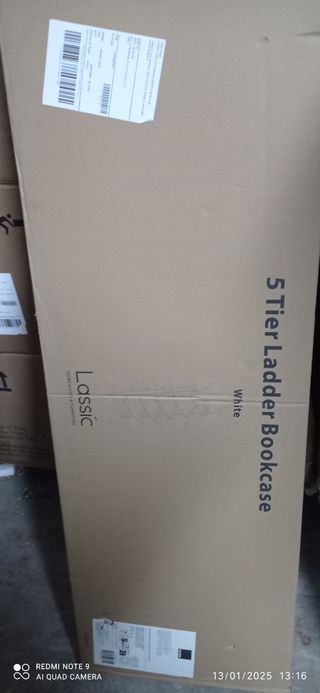 Estantería blanca en escalera nuevo