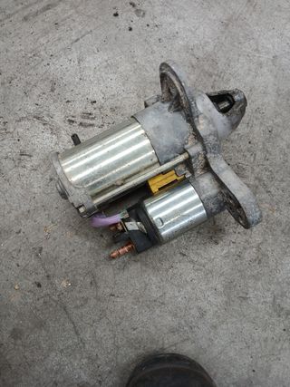 Motor de arranque dacia