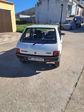 Peugeot 205 1992