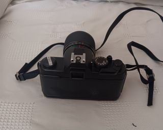 Camara de fotos Yashica Fx3 súper 2000