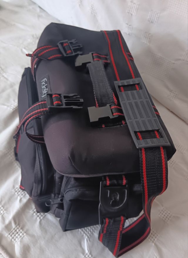 Camara de fotos Yashica Fx3 súper 2000