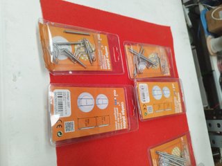 Lote 7 Blíster con 2 cuelga platos