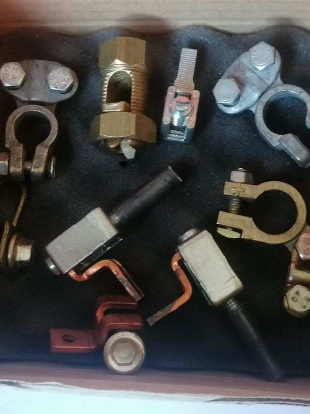 Bornas para conexiones