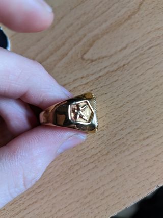 Anillos dorados varios tipos, tipo sello