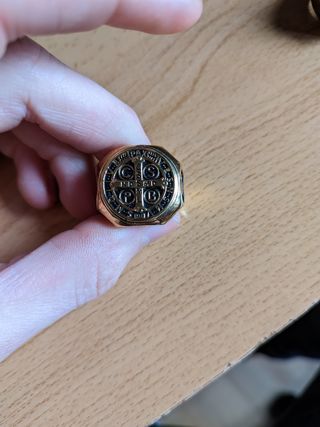 Anillos dorados varios tipos, tipo sello