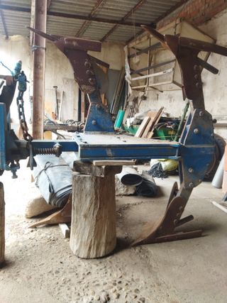 Vertedera reversible doble surco