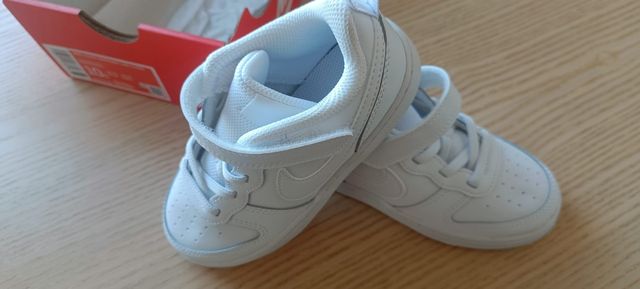 NIKE Court Borough Low 2 Blancas talla 27