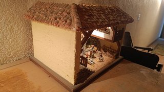 Belen y figuras artesanal con luz