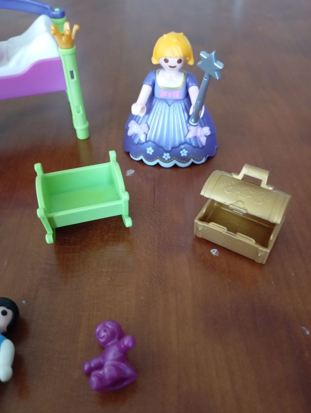 PLAYMOBIL PRINCESA Y CAMA IMPECABLE