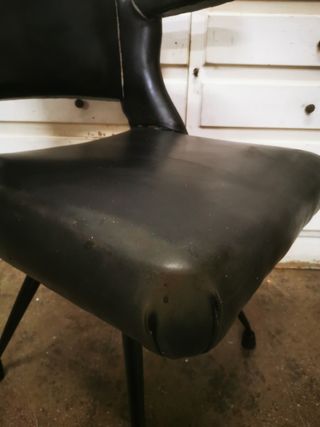 Antigua silla de despacho. Vintage