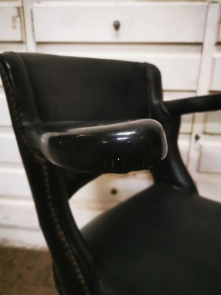 Antigua silla de despacho. Vintage