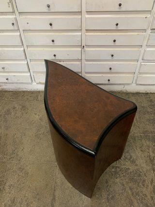 mesa auxiliar de diseño  con ruedas