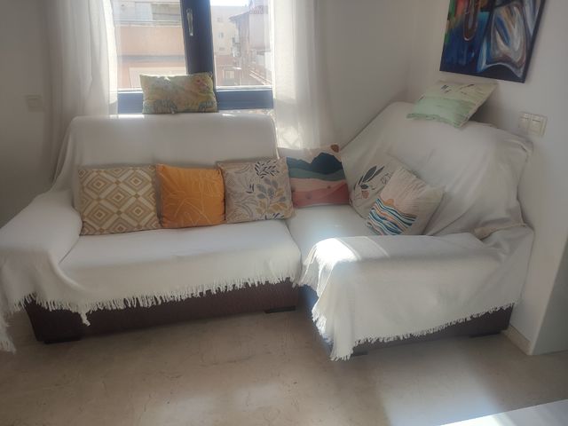 2 SOFAS 2 PLAZAS. EXTRAIBLES. A JUEGO