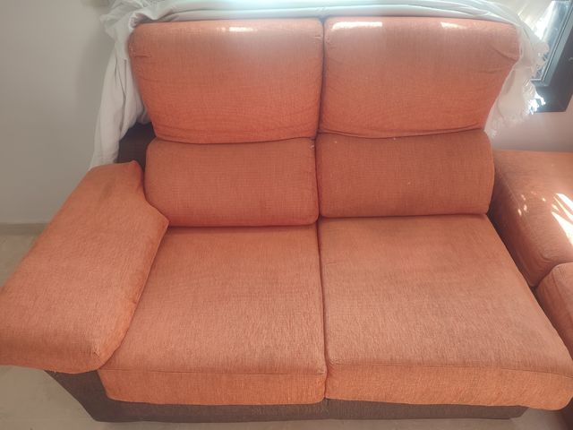 2 SOFAS 2 PLAZAS. EXTRAIBLES. A JUEGO