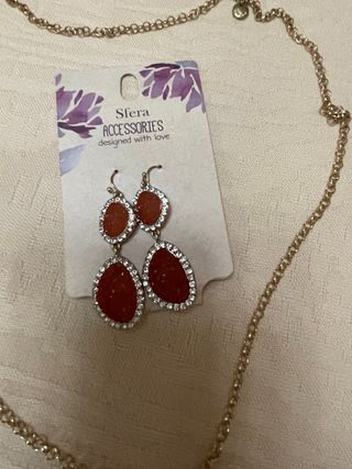 Conjunto collar y pendientes