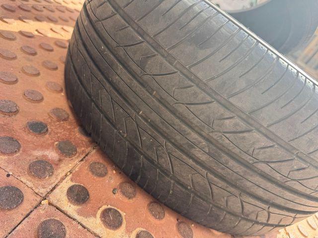 Neumaticos 235 40 18