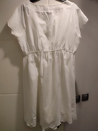 Vestido blanco corto premama.