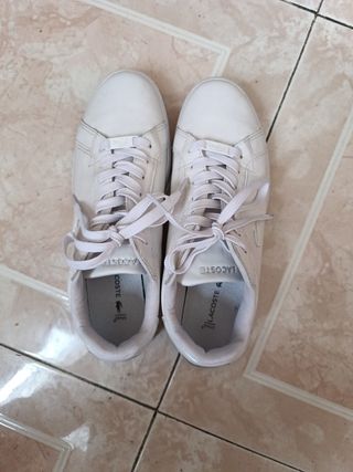 Zapatillas blancas Lacoste. Talla 40.5