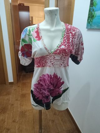 Camiseta bordada