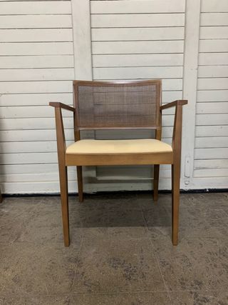 Sillas Andreu Word. Diseño (mirar descripción)