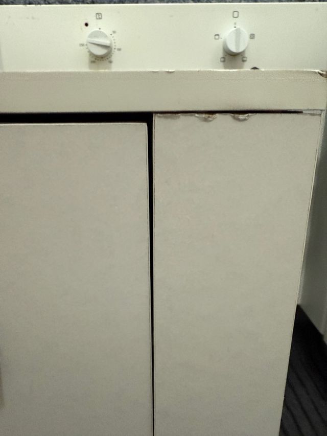 Mesa de noche 40 x 33 x 70