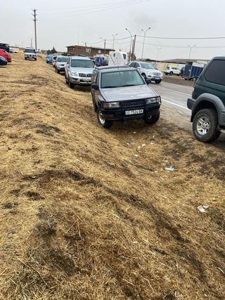 Opel Frontera 1992