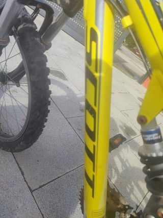 Bicicleta Scott Spark JR 20