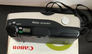 Macchina fotografica vintage Canon Prima