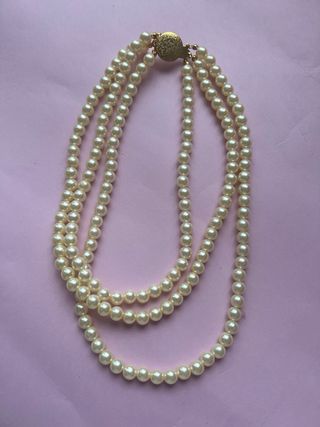 Collar de perlas cierre dorado